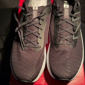 New Balance FuelCell Propel V4 - Black & White